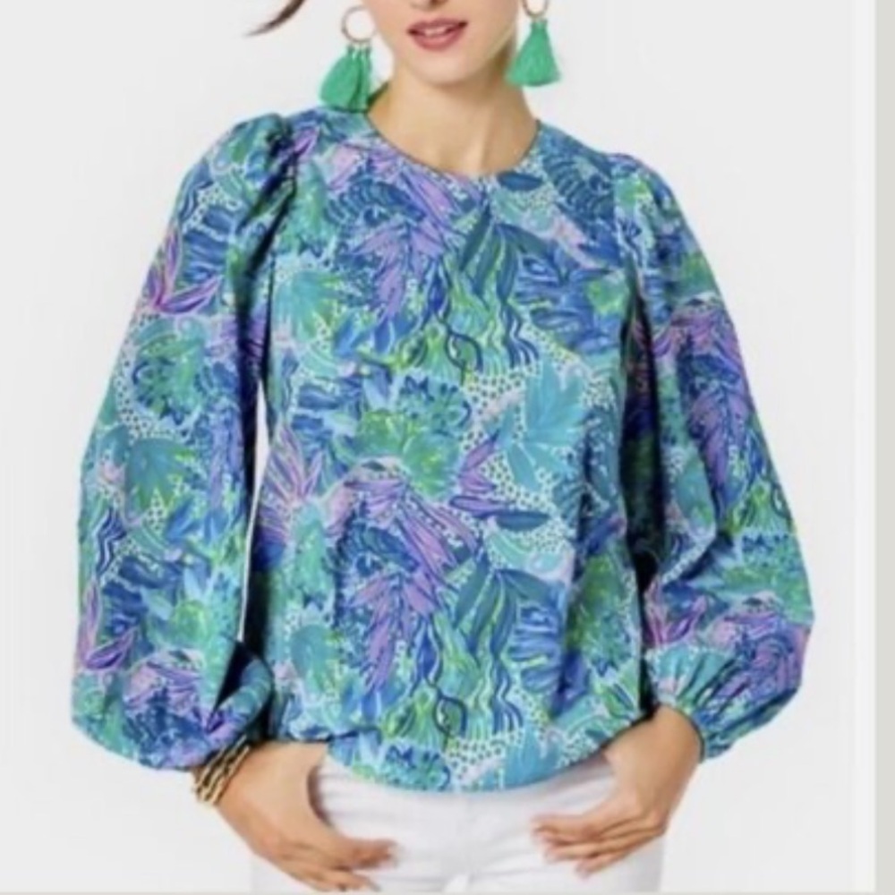 Lilly Pulitzer Lynnley Long Sleeve Top in Botanical Green Holiday In The Sun